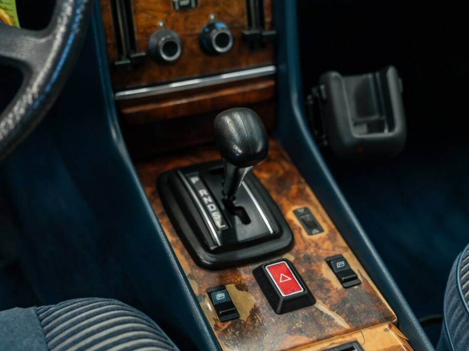 Bild 36/43 von Mercedes-Benz 450 SLC (1972)