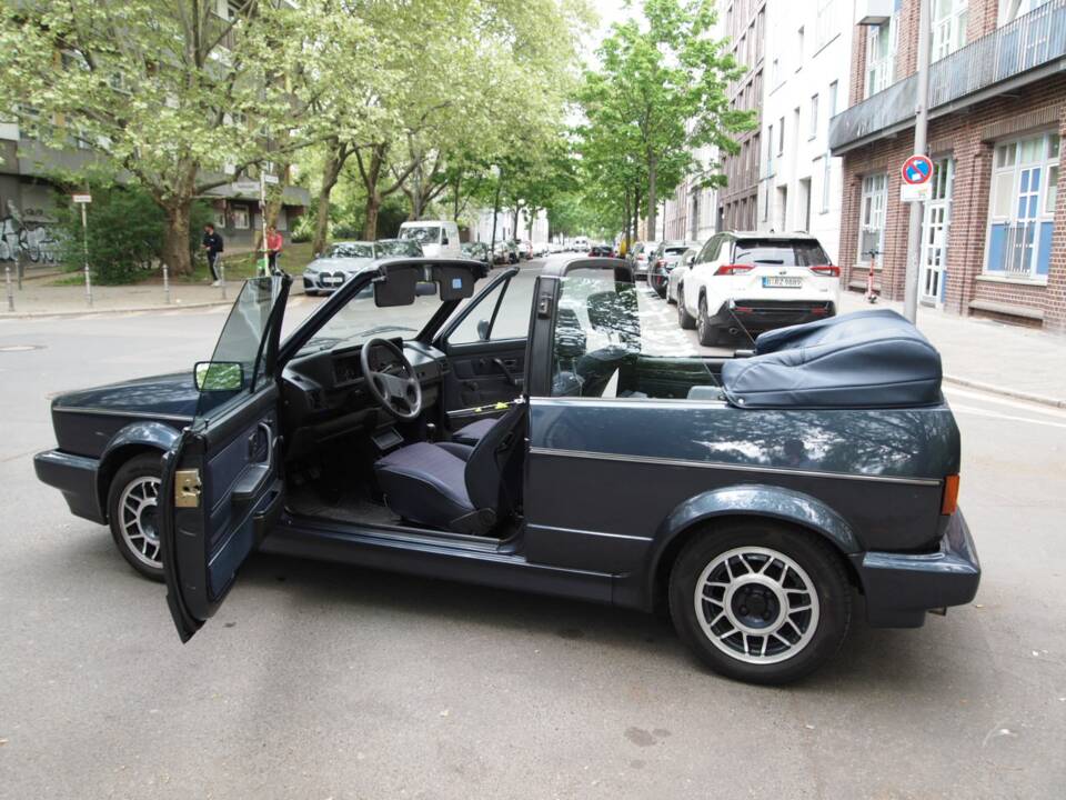 Image 129/148 of Volkswagen Golf Mk I Convertible 1.6 (1988)