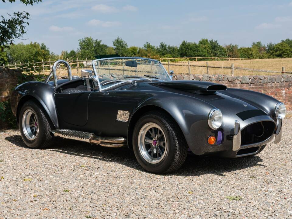 Image 1/55 of AC Cobra Mk IV (1989)