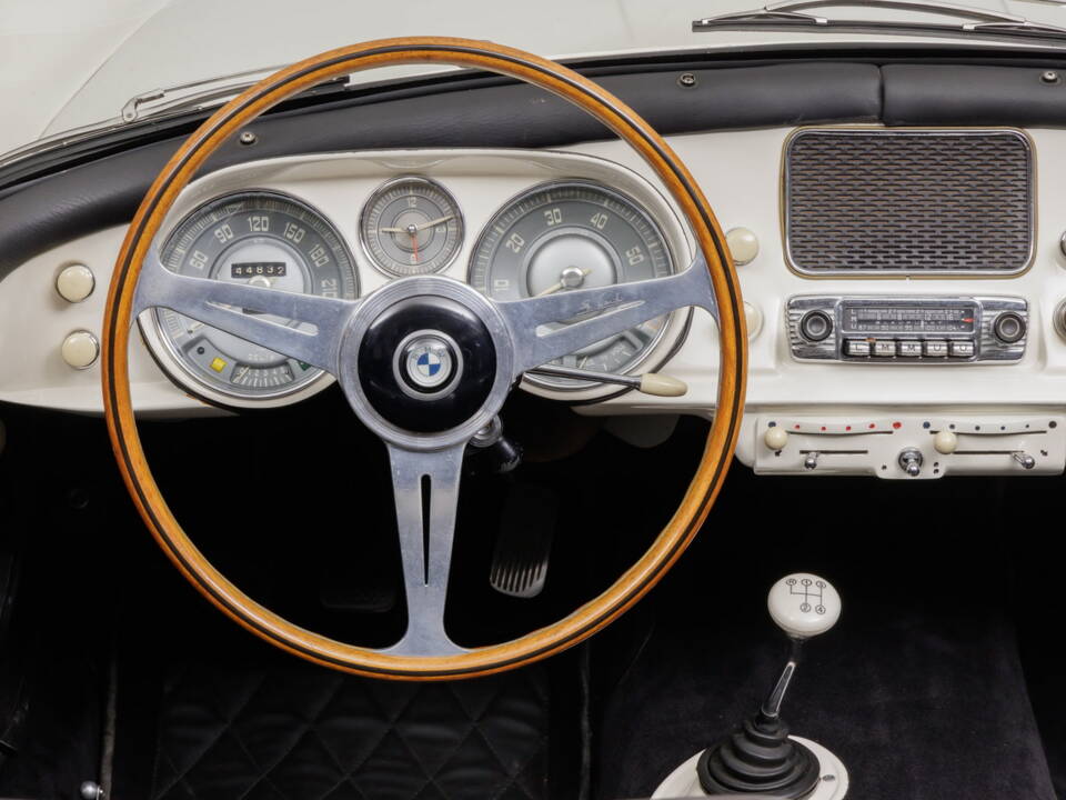 Image 35/43 of BMW 507 (1959)