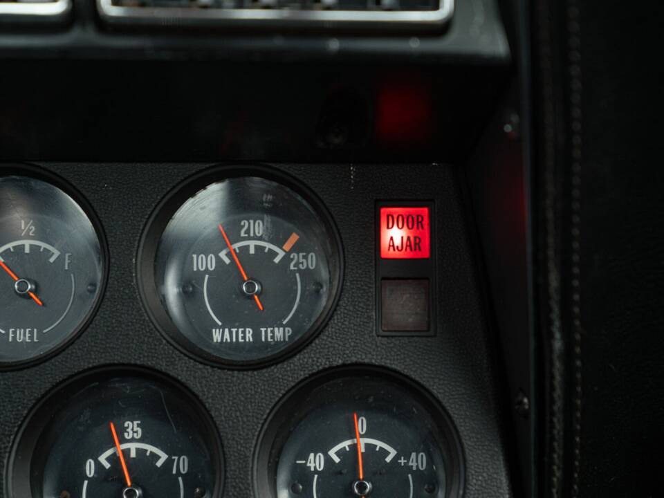 Image 47/50 of Chevrolet Corvette Stingray (1972)