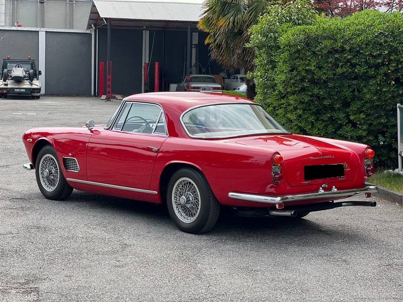 Image 3/41 of Maserati 3500 GTI Touring (1964)