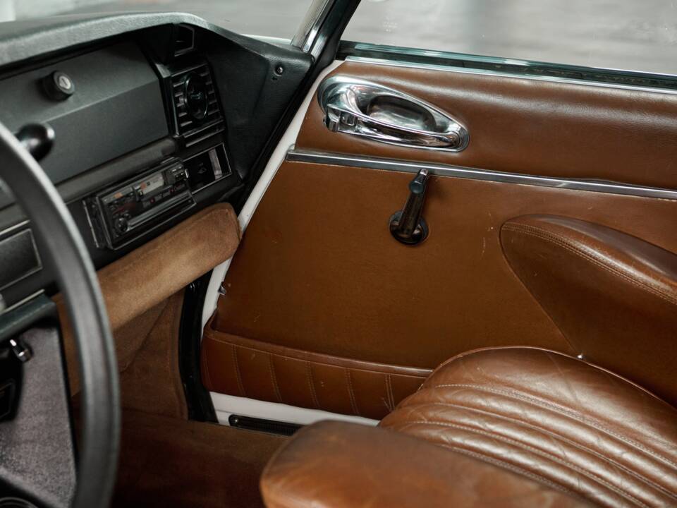 Bild 41/50 von Citroën DS 23 Pallas IE (1974)