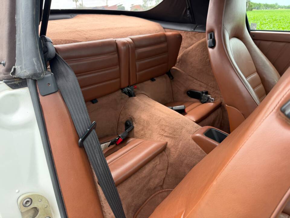 Image 43/62 of Porsche 911 Carrera 2 (1990)