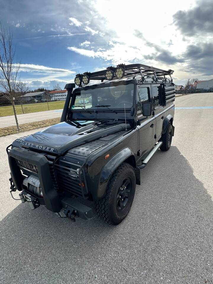 Bild 6/21 von Land Rover Defender 110 (2013)