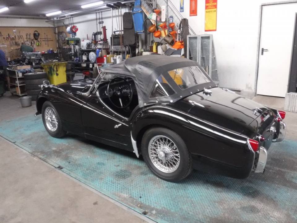 Image 11/49 of Triumph TR 3A (1960)