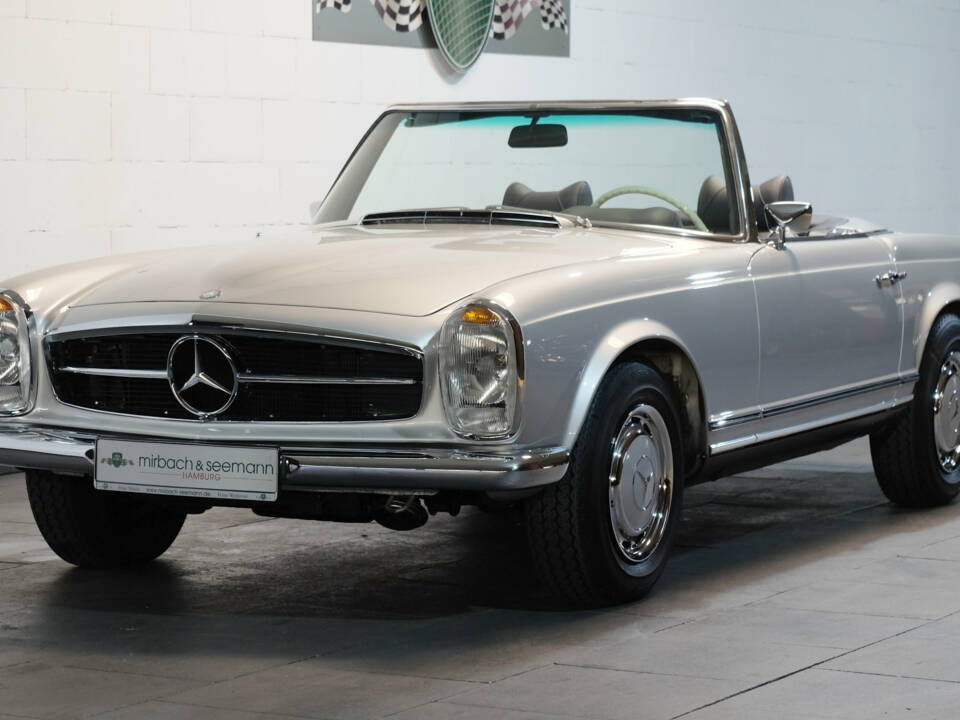 Image 4/36 of Mercedes-Benz 280 SL (1969)