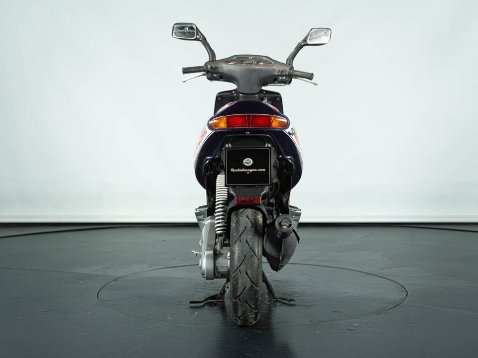 Image 3/19 of Aprilia DUMMY (1996)