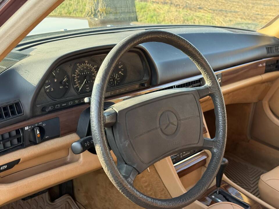 Imagen 10/26 de Mercedes-Benz 300 SDL (1987)