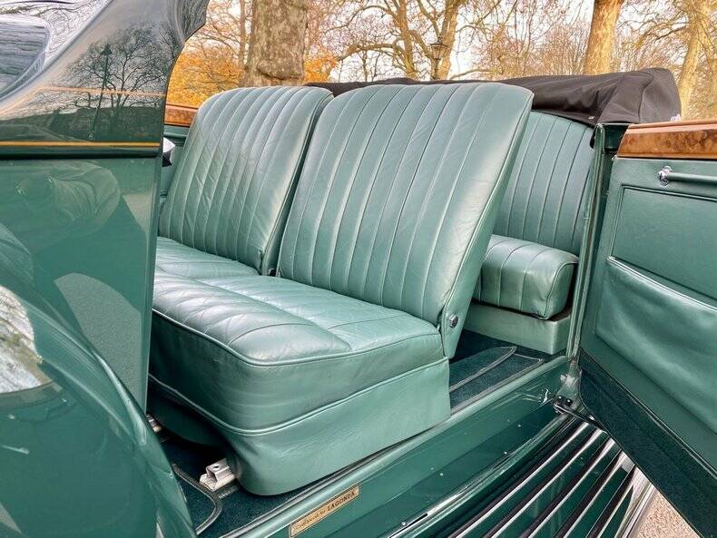 Image 15/50 of Lagonda V12 DHC (1939)