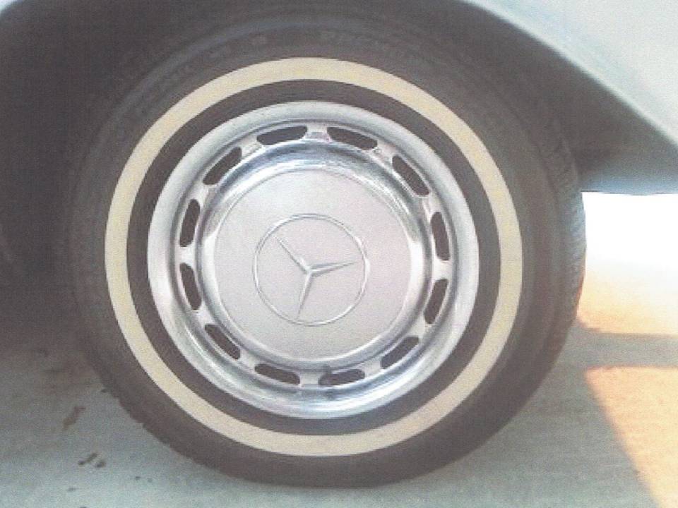Image 3/14 de Mercedes-Benz 300 SEL 6.3 (1971)