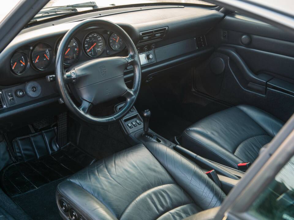 Bild 17/27 von Porsche 911 Carrera (1994)