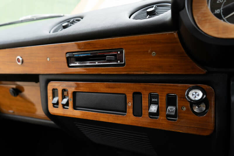 Bild 14/42 von Ford Escort 1300 (1975)