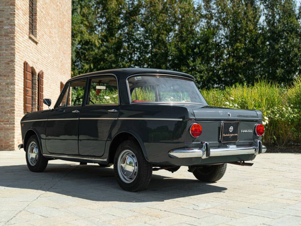 Image 7/49 of FIAT 1100 R (1966)