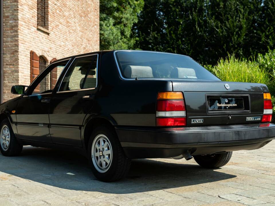 Image 14/50 of Lancia Thema I.E. Turbo (1986)