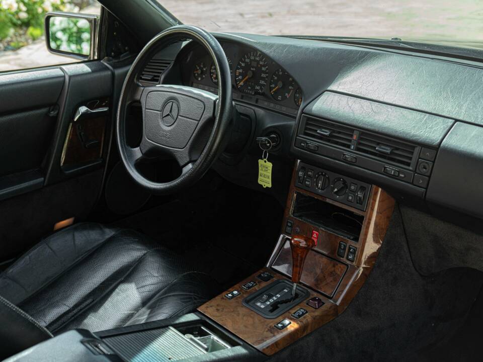 Bild 25/50 von Mercedes-Benz 300 SL (1990)