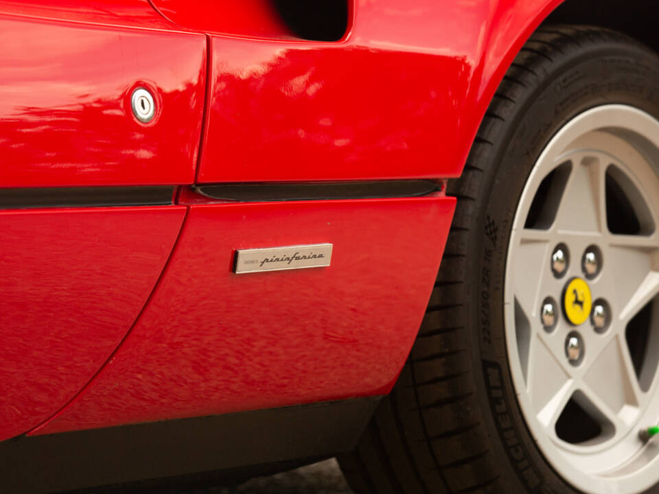 Immagine 40/49 di Ferrari 328 GTS (1988)