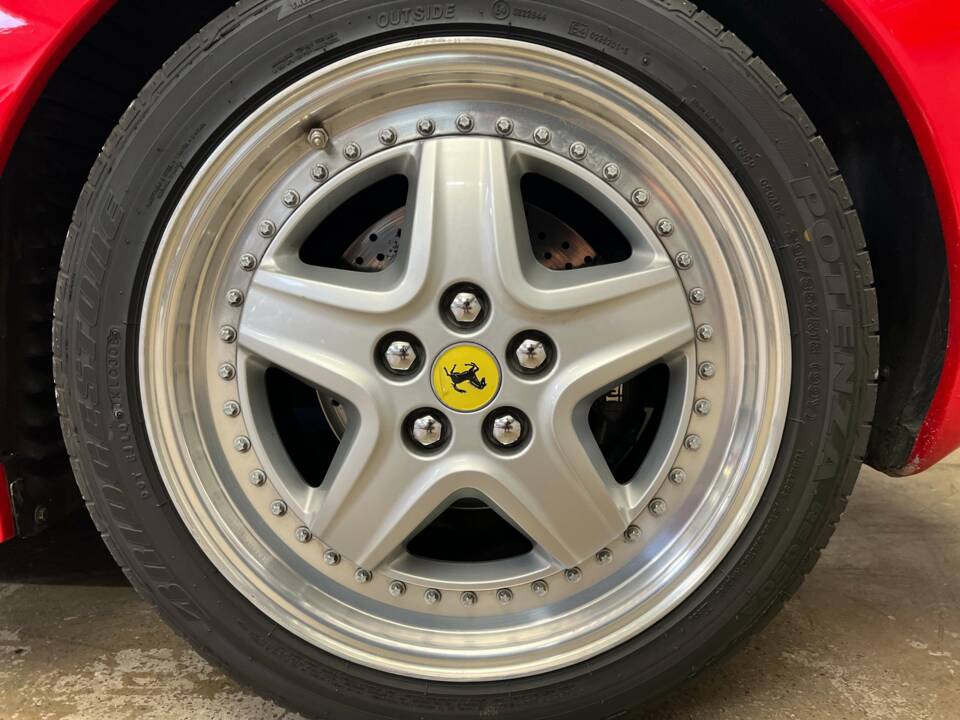 Image 13/20 de Ferrari 512 TR (1996)