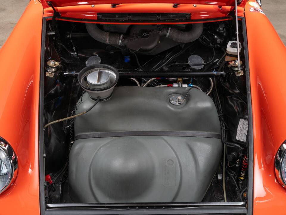 Bild 34/37 von Porsche 911 2.5 ST (1970)