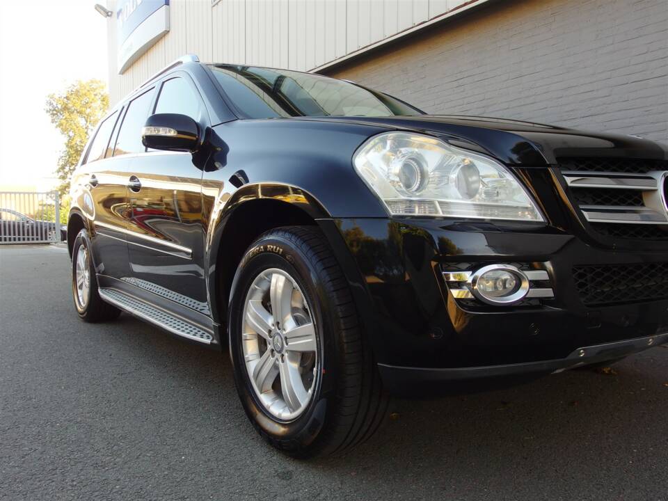 Immagine 13/100 di Mercedes-Benz GL 550 4MATIC (2008)