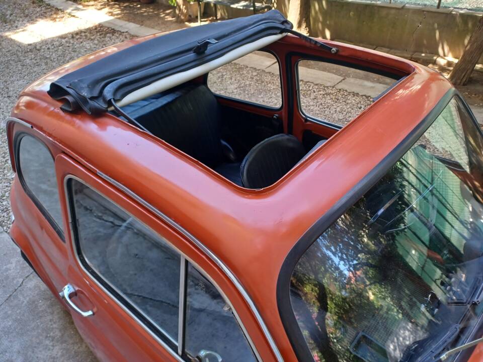 Image 24/56 of FIAT 500 L (1971)