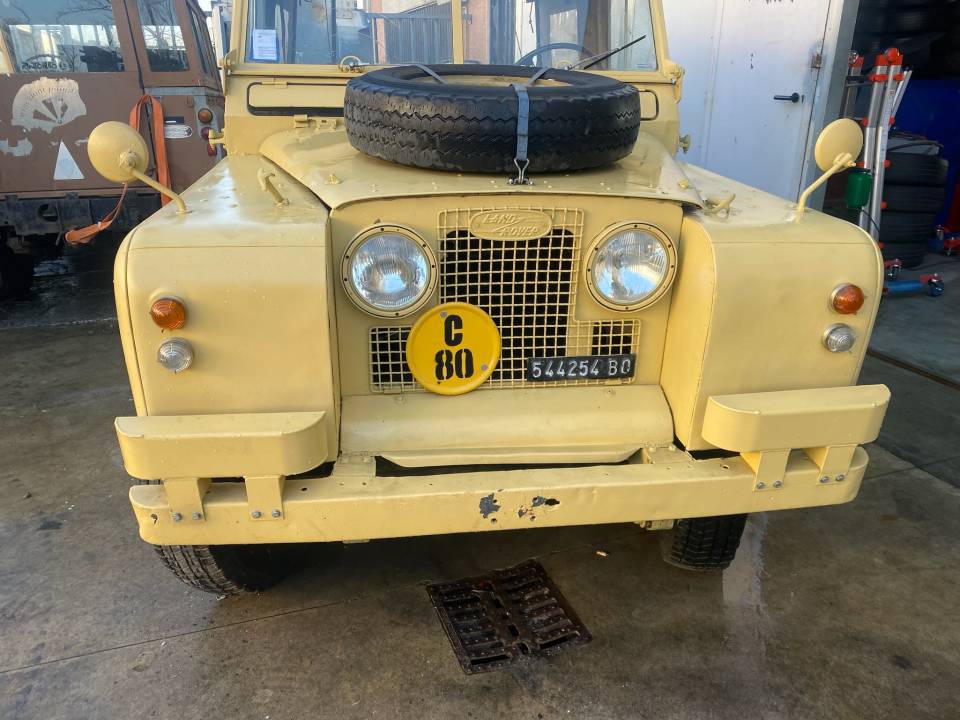 Imagen 2/45 de Land Rover 88 (1964)