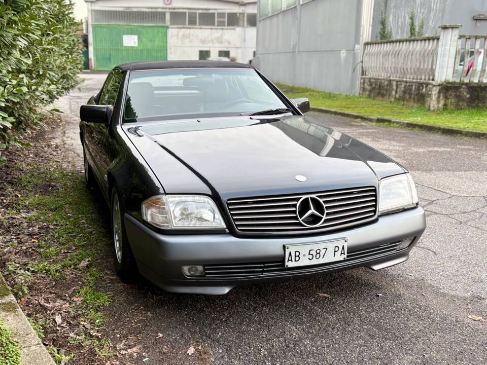 Image 6/14 of Mercedes-Benz SL 280 (1994)