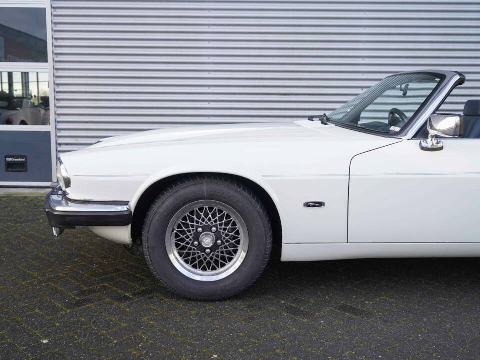 Image 5/8 de Jaguar XJS 5.3 V12 (1992)