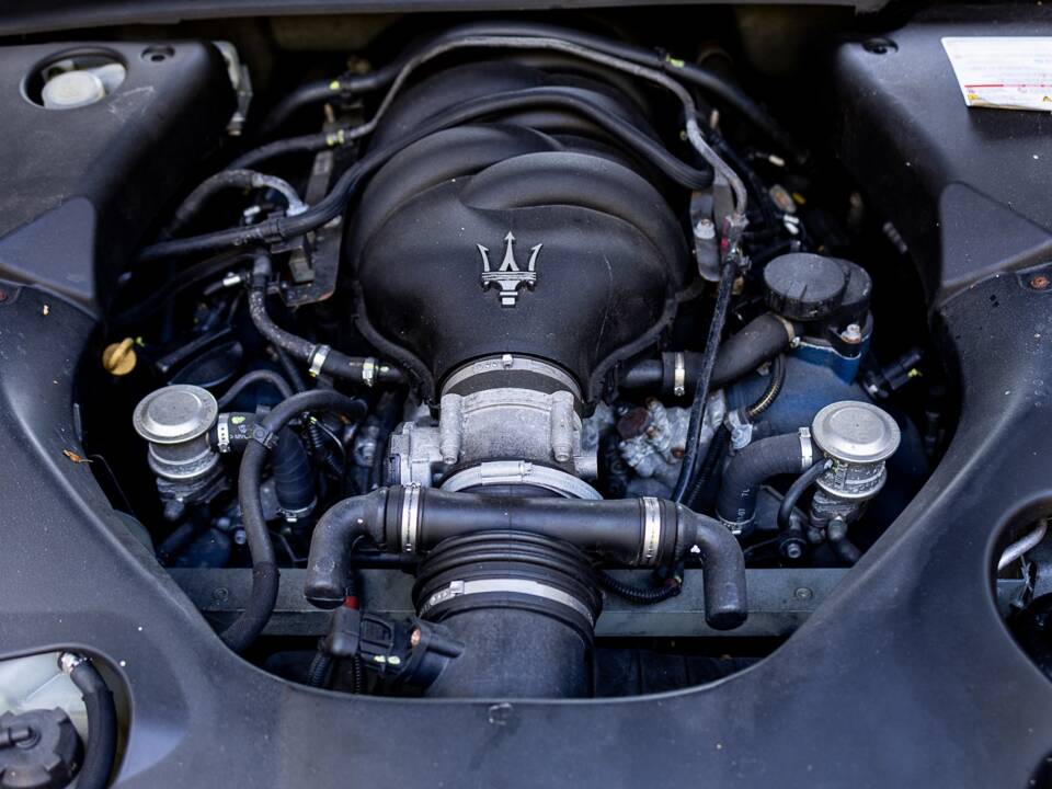 Immagine 5/31 di Maserati GranTurismo 4.2 (2008)