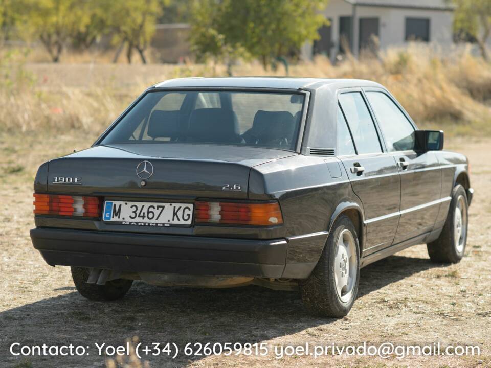 Image 5/41 of Mercedes-Benz 190 E 2.6 (1987)