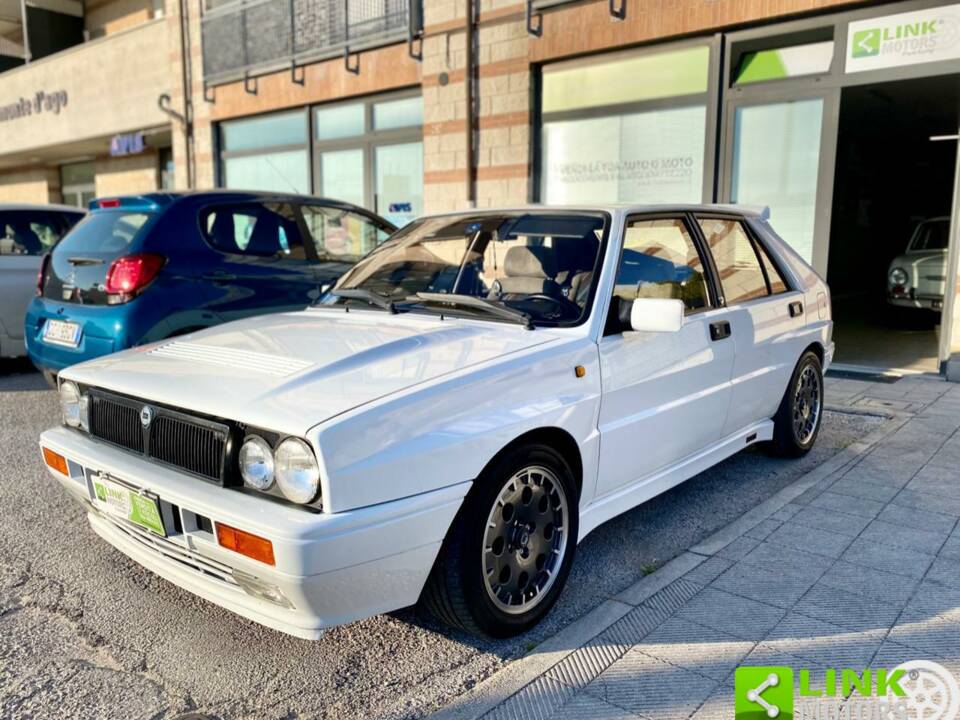 Image 3/10 of Lancia Delta HF Integrale 16V (1990)