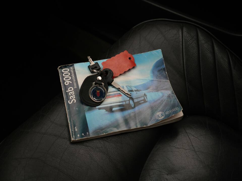 Immagine 17/23 di Saab 9000 CS Turbo Aero (1993)