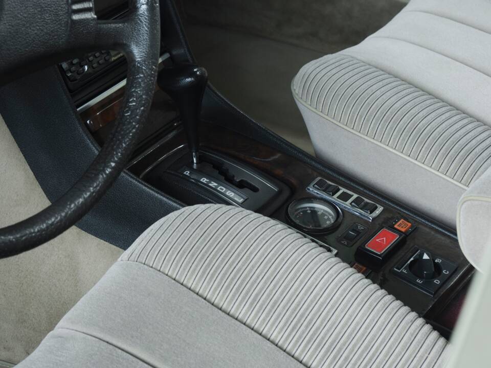 Imagen 45/50 de Mercedes-Benz 450 SEL 6,9 (1979)
