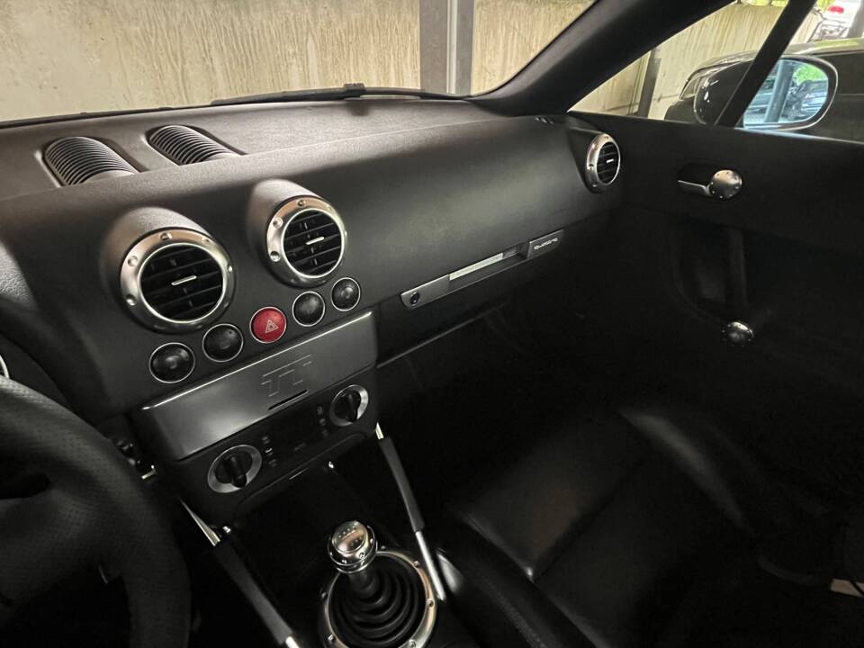 Bild 16/64 von Audi TT 1.8 T quattro (2001)