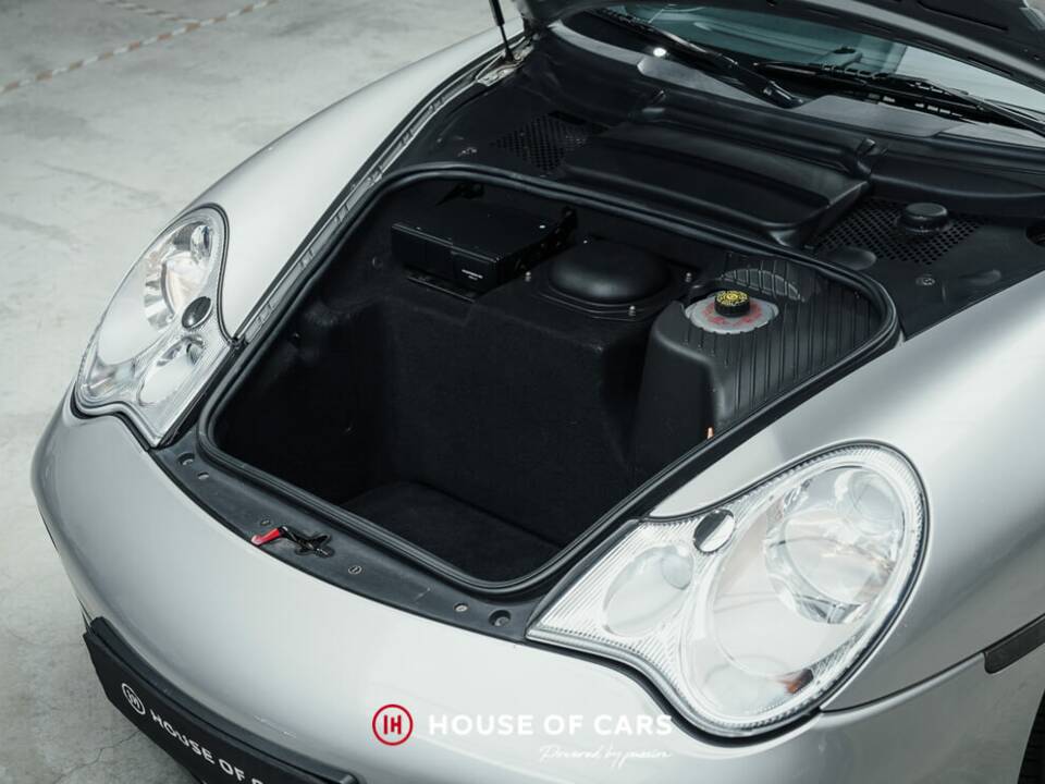 Bild 12/23 von Porsche 911 Carrera 4S (2005)