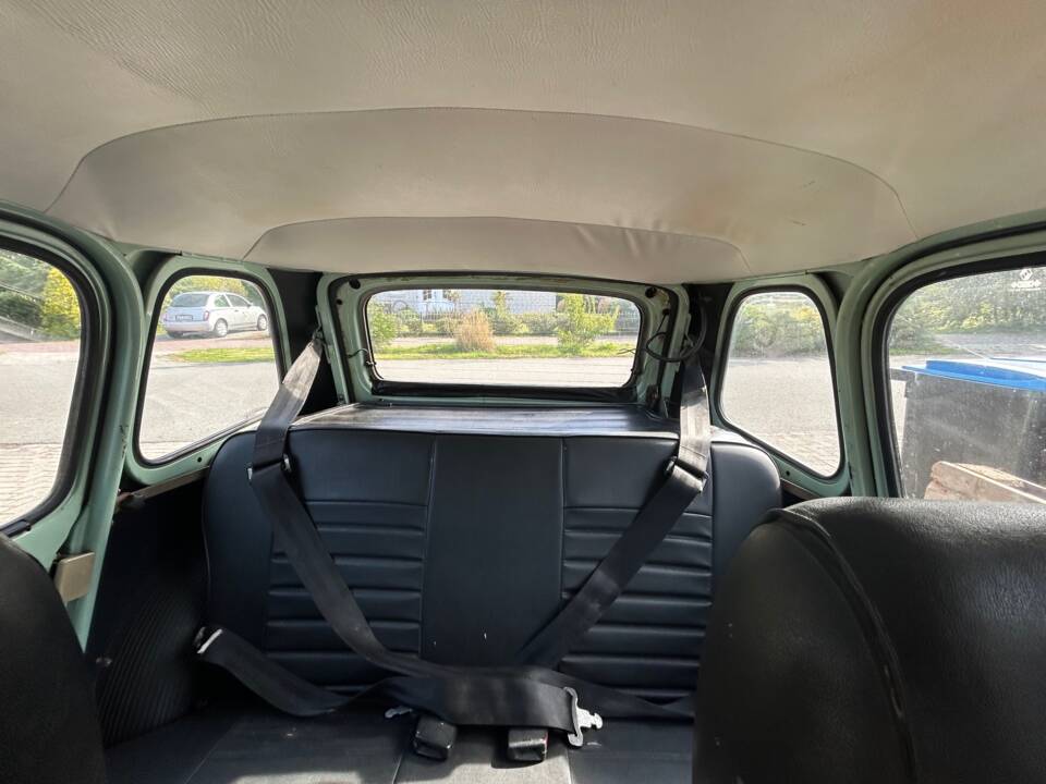 Bild 8/15 von Renault R 4 (1981)