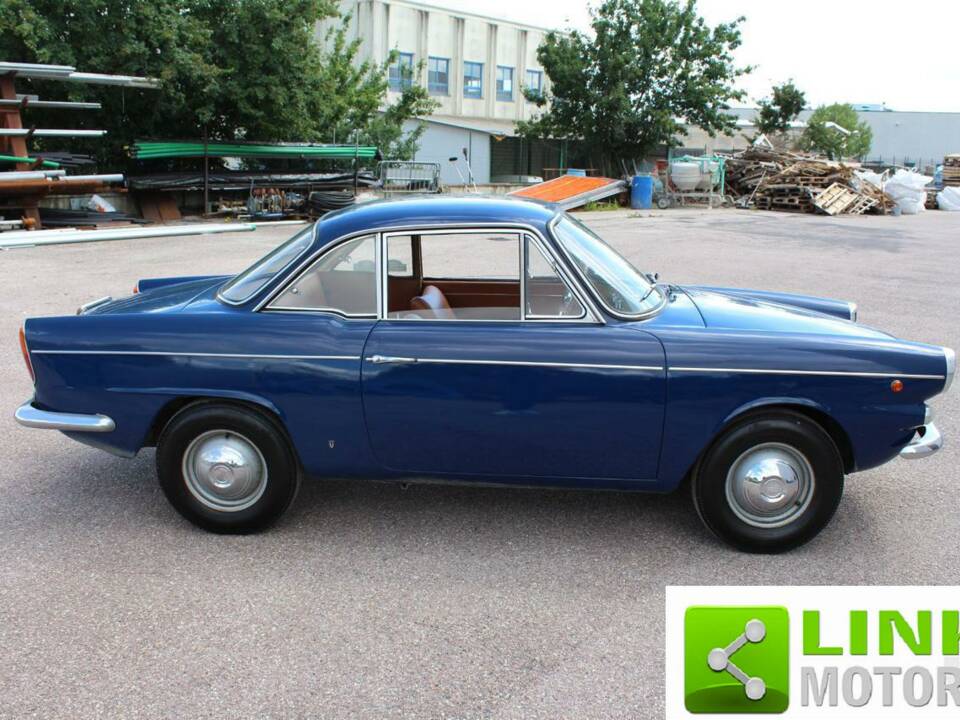 Image 4/10 of FIAT 750 Vignale Coupé (1962)