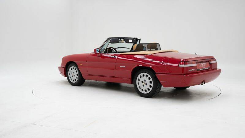 Imagen 4/15 de Alfa Romeo 2.0 Spider (1991)