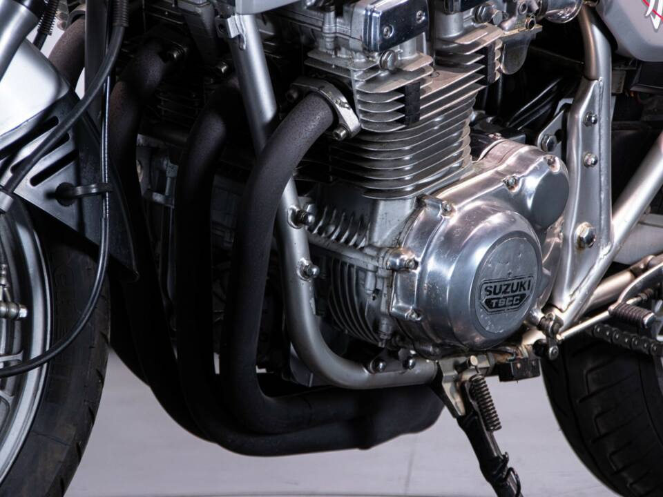 Bild 29/50 von Suzuki GSX 1100 SZ Katana (1982)