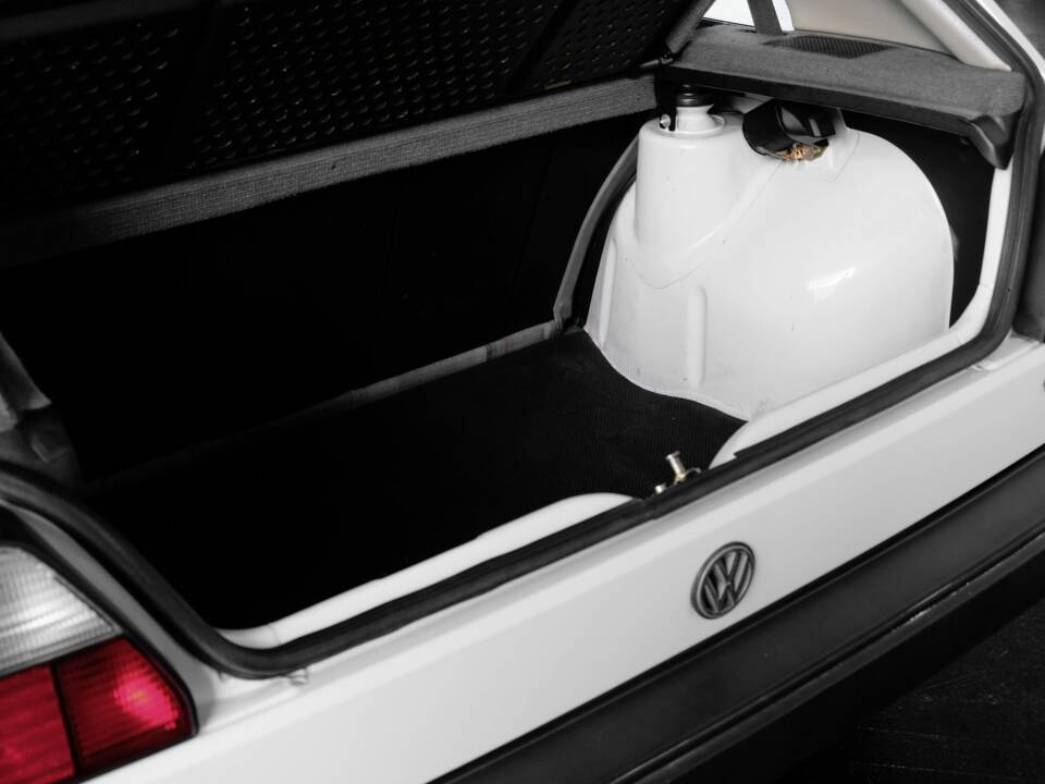 Image 36/41 of Volkswagen Golf Mk II 1.3 (1989)