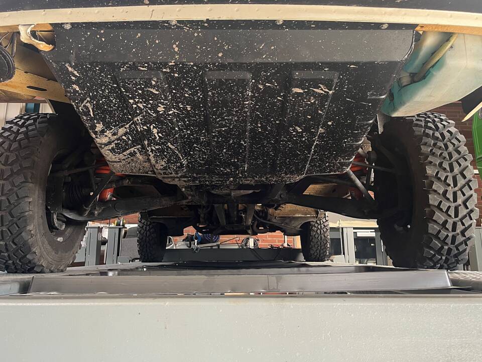 Bild 20/27 von Volkswagen T4 Kastenwagen 2.5 Syncro (1991)