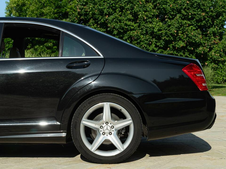 Immagine 9/50 di Mercedes-Benz S 350 CDI BlueEFFICIENCY L (2011)