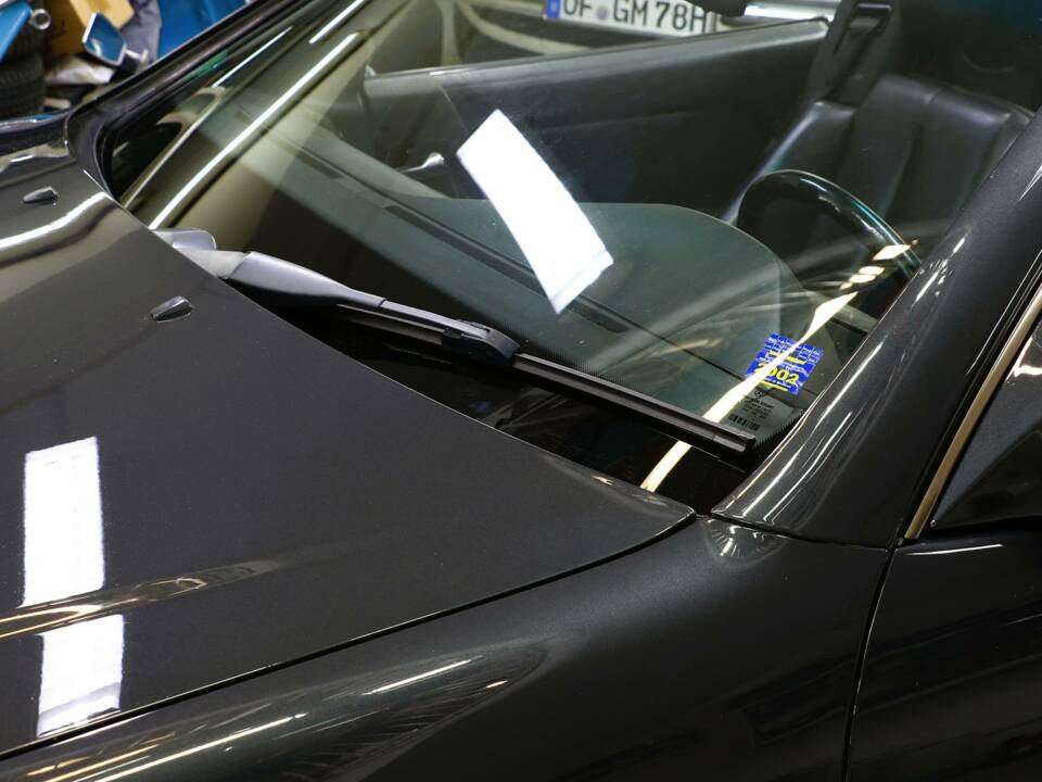 Image 16/36 of Mercedes-Benz 300 SL-24 (1993)