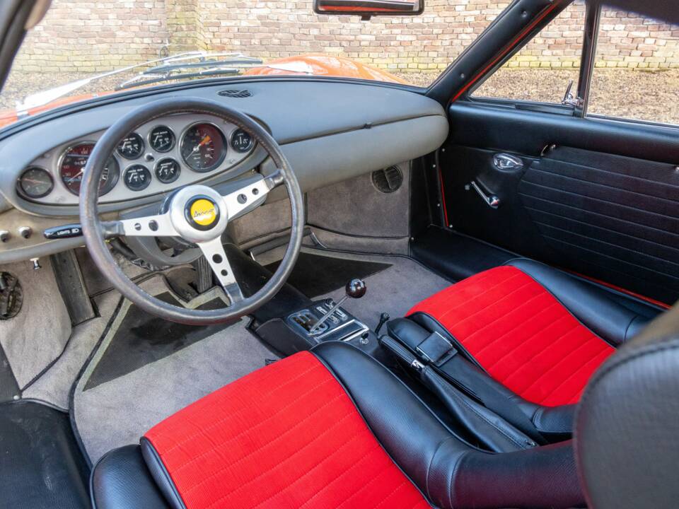 Bild 17/50 von Ferrari Dino 246 GT (1970)