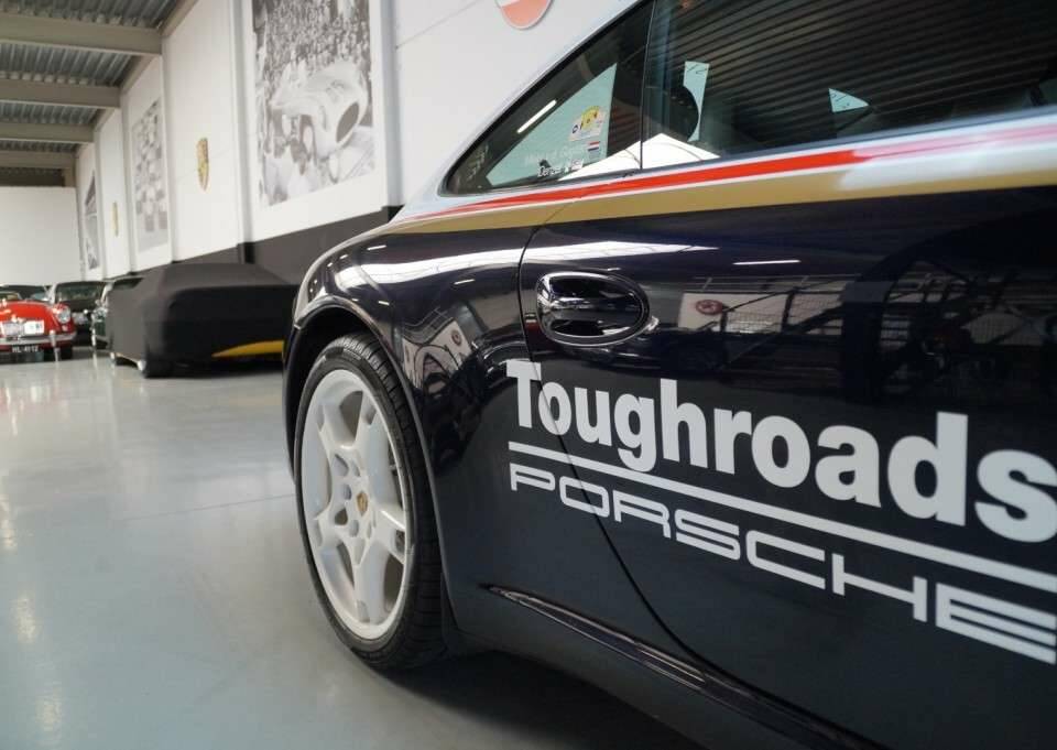 Image 30/50 de Porsche 911 Carrera (2005)