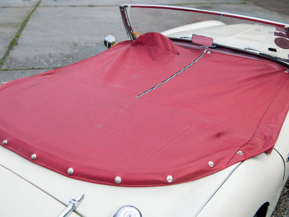Bild 12/22 von Austin-Healey 100&#x2F;6 (BN4) (1957)