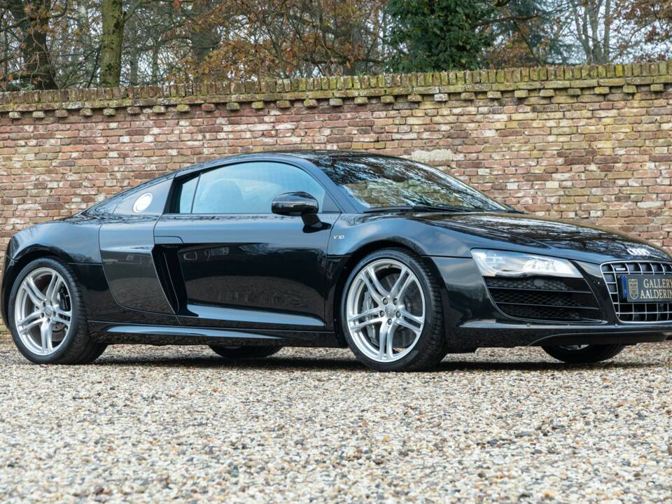 Image 26/50 de Audi R8 V10 (2011)