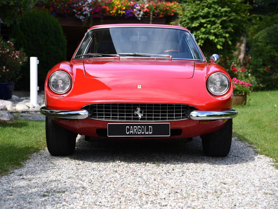 Imagen 13/19 de Ferrari 365 GT 2+2 (1970)