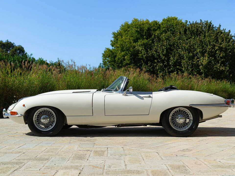 Bild 7/50 von Jaguar E-Type (1968)