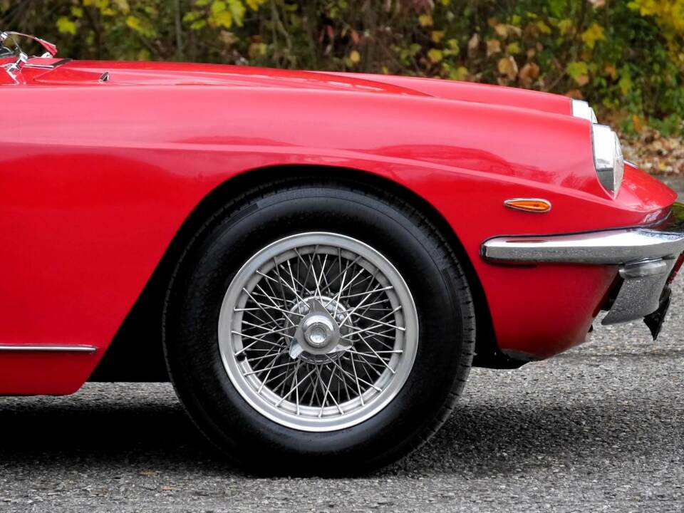 Image 4/23 of Maserati Mistral 3700 Spyder (1967)